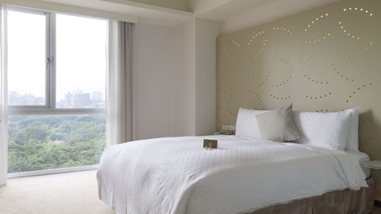 Rooms with views are worth the slight additional cost, even on hazy days.