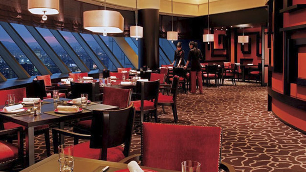 The Pavilion's main dining area features views from the mountains to Taipei 101.