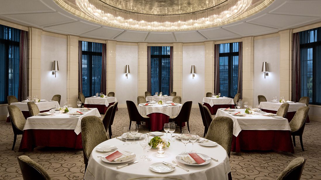 Blanc Rouge is the hotel's main restaurant. It serves classic French cuisine with a modern twist and stocks more than 1,000 bottles of wines from Japan and beyond.