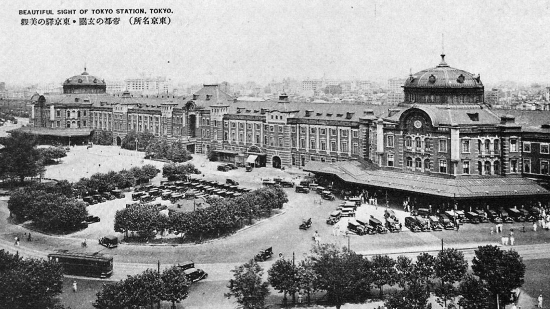 This glamorous hotel is anything but an ordinary train stop. Together with the station, it's been a Tokyo landmark for a century. This picture was taken in 1914, the year the station opened. 