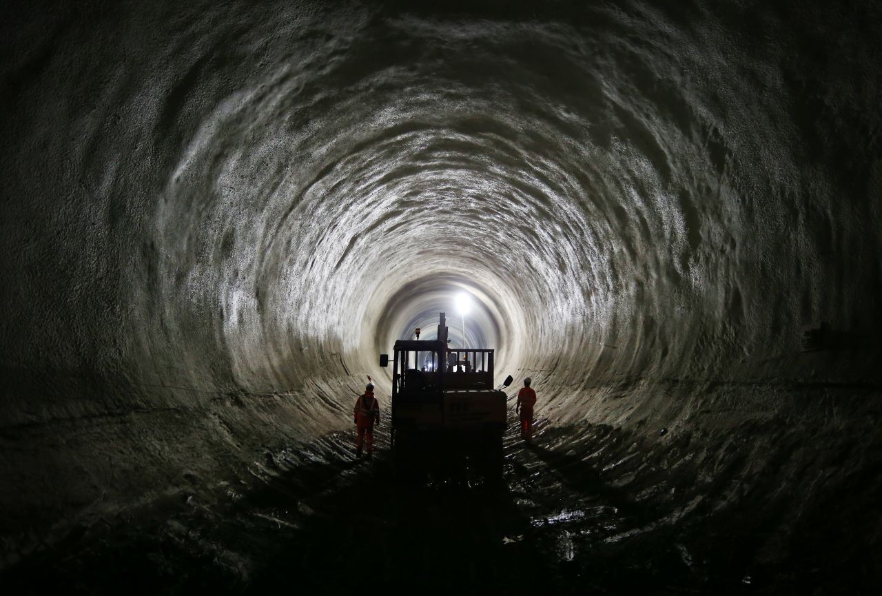 Crossrail Europe's most ambitious engineering project CNN Business