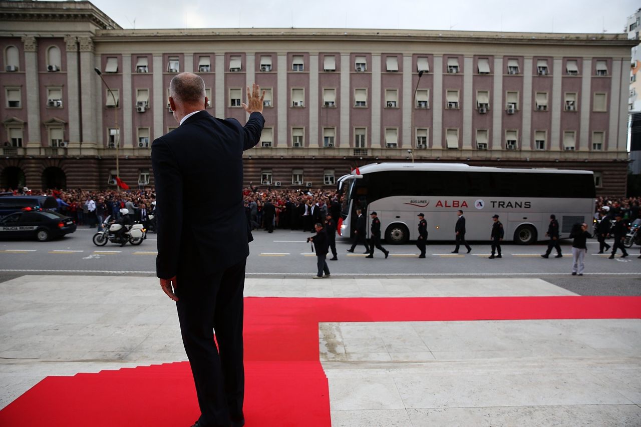 Rama bids farewell to the players. He believes their success could bring about huge positivity within Albania.