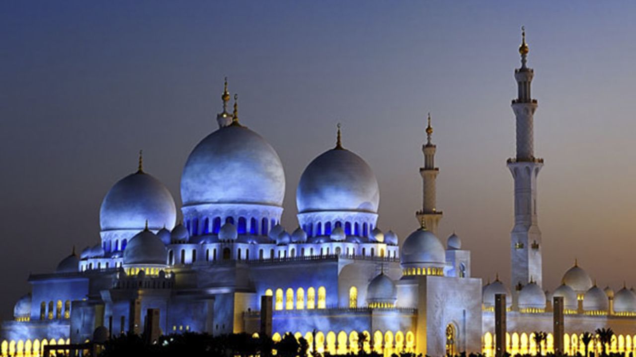 Where 41,000 worshippers pray on the world's largest carpet.