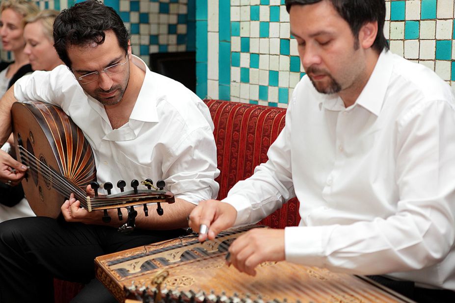 Many Turkish taverns feature a fasıl ekibi, a band of male musicians who play traditional tunes on instruments such as the ney (a reed flute), a saz or a kanun (both string instruments). A raki-fueled night often ends with people dancing on tables and chairs.