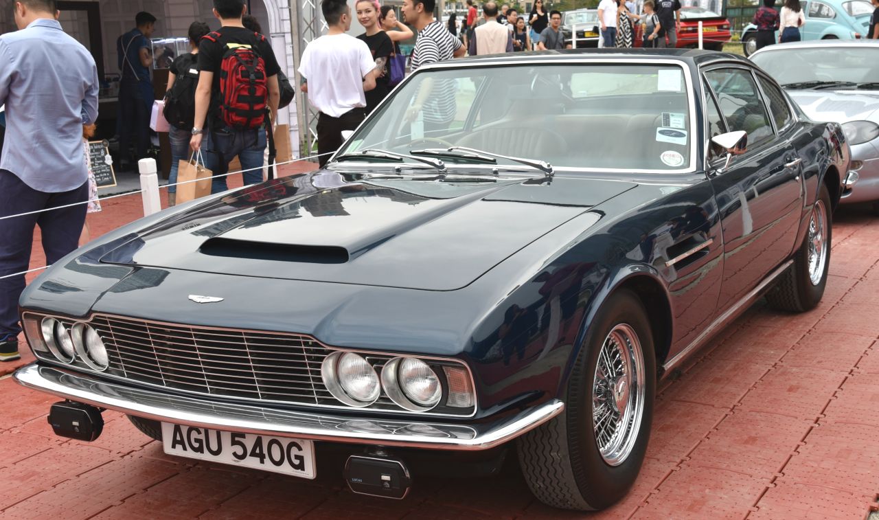 An intended successor to the DB6, the DBS was a larger coupe with four full sized seats and incorporated a more modern design style that was in vogue at the time.