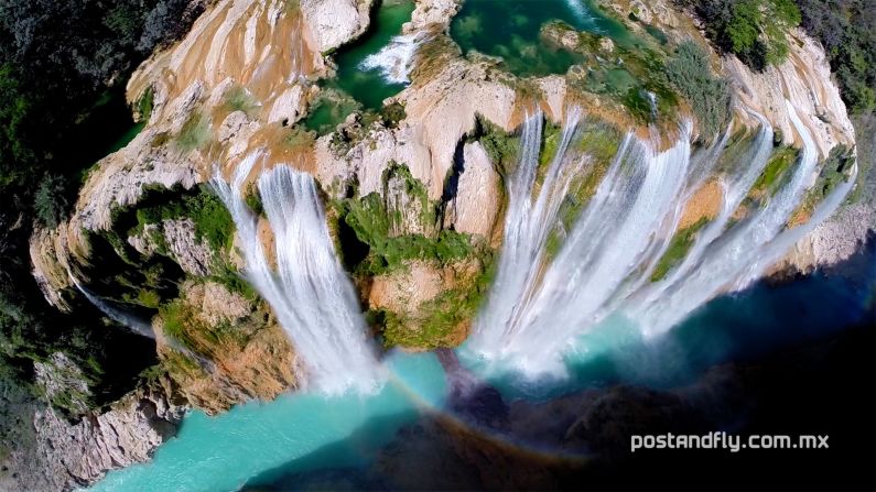 "Tamul is the biggest waterfall in San Luis Potosi, at 105 meters high," explained photographer Postandfly. "It's also one of the most beautiful waterfalls in Mexico." To see a drone video of the same waterfall, visit his<a href="index.php?page=&url=https%3A%2F%2Fvimeo.com%2F90723888" target="_blank" target="_blank"> vimeo post here</a>.