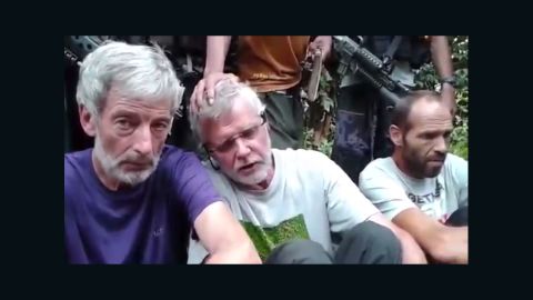 Video still appears to show hostages Robert Hall, John Ridsdel and Kjartan Sekkingstad (l-r).