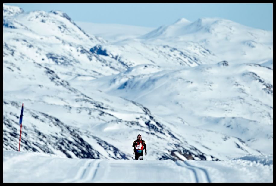 It's 160 kilometers long and held in one of the world's harshest climates. The Arctic Circle Race sees competitors skiing through a snowy wilderness 65 kilometers north of the Arctic circle through temperatures as low as -30 C.