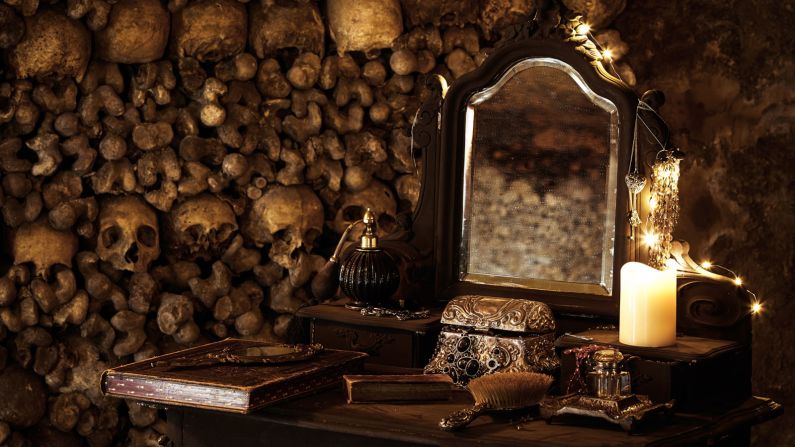 Until now, the Catacombs' overnight guests weren't too concerned about their appearance, but the new sepulchral suite is kitted out with a dressing table, bed and dining area.