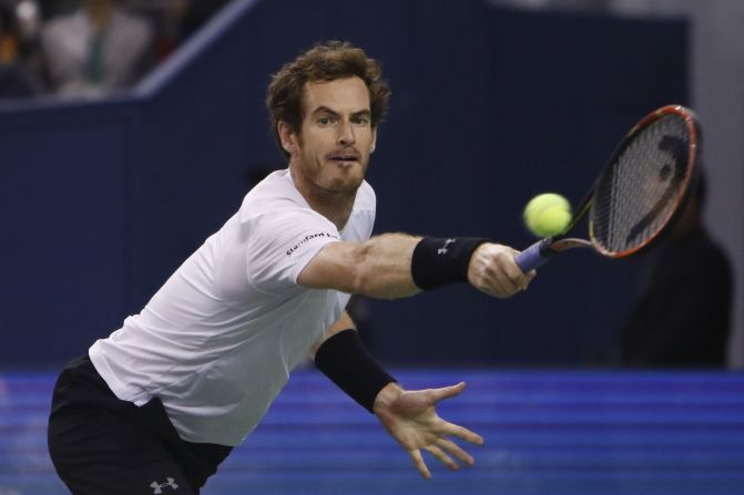 Andy Murray returns a shot during the semifinal matchup.