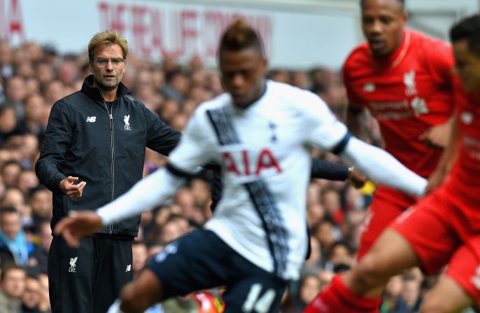 Klopp watches on as the action unfolds.