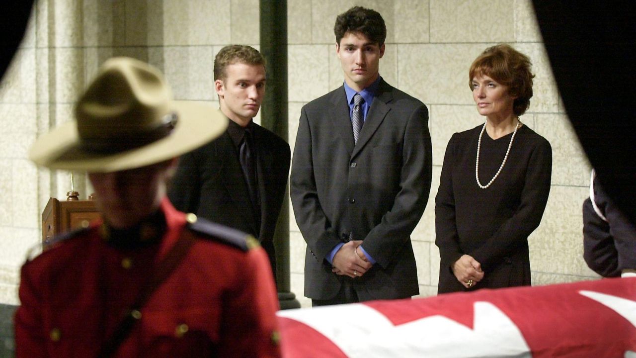 From left, Sacha, Justin and their mother, Margaret, look over Pierre Trudeau's casket in the Hall of Honor on Parliament Hill in Ottawa. The former Prime Minister died September 28, 2000, at age 80.