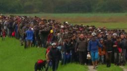 slovenia migrant refugees shubert pkg_00000117.jpg