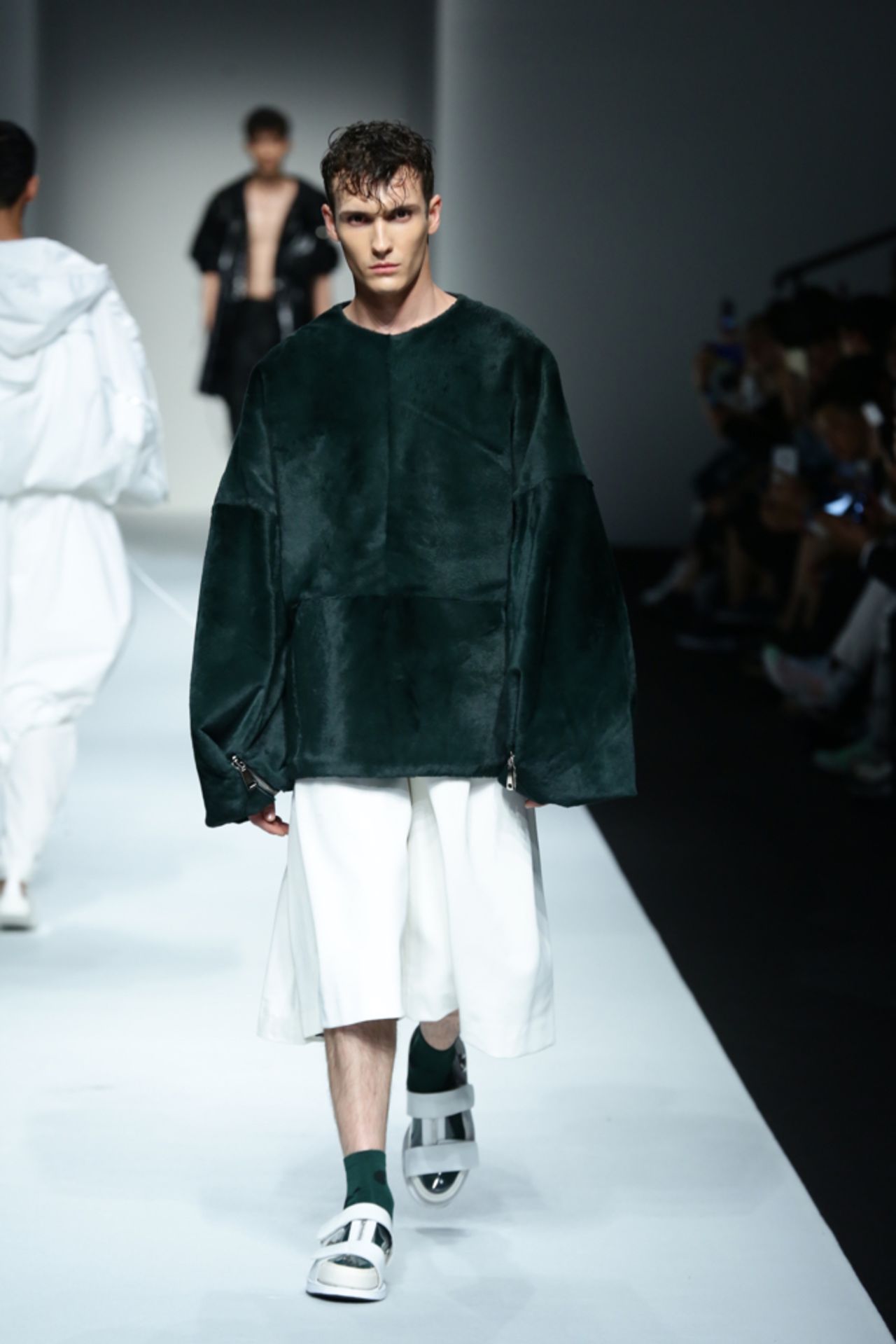 Feng Cheng Wang's exaggerated tops and oversized shorts made for a captivating aesthetic. 