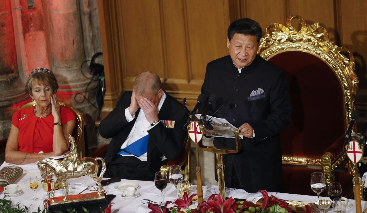 Xi makes a speech during a banquet in London on October 21, resulting in nearby attendees -- including Prince Andrew -- struggling to stay awake.