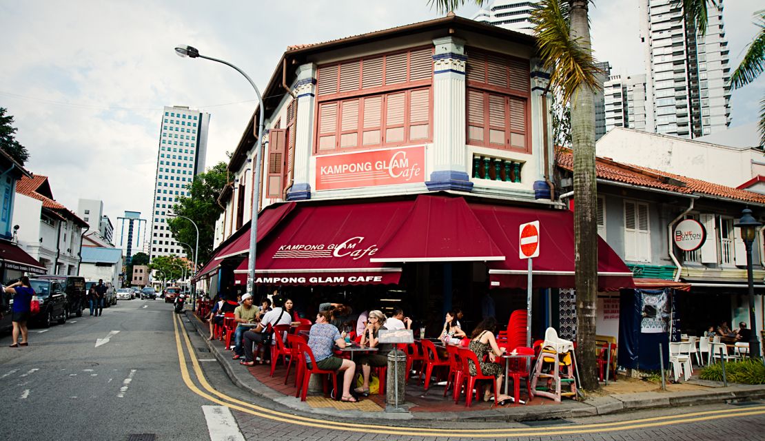 Wanna show off your knowledge of local hot spots? Head for Kampong Glam Cafe.  