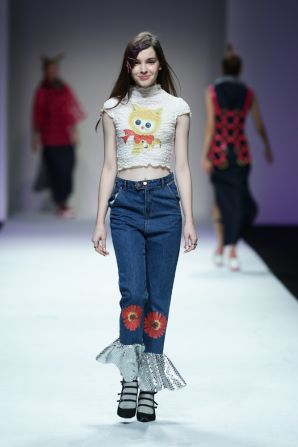 With kitten motifs and flower appliques, Wang took cutesy to a whole new level. 