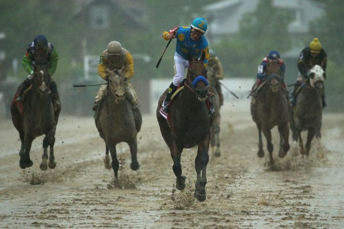 The second leg of the Triple Crown was completed two weeks later in torrid conditions at the Preakness Stakes on May 16.