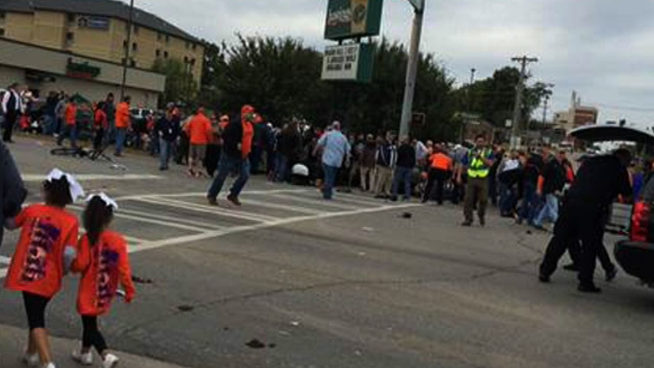 Witness Car plowed into crowd at parade CNN