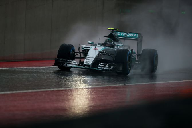 Nico Rosberg of Germany took pole after the truncated final qualifying session for the United States Grand Prix in Texas.