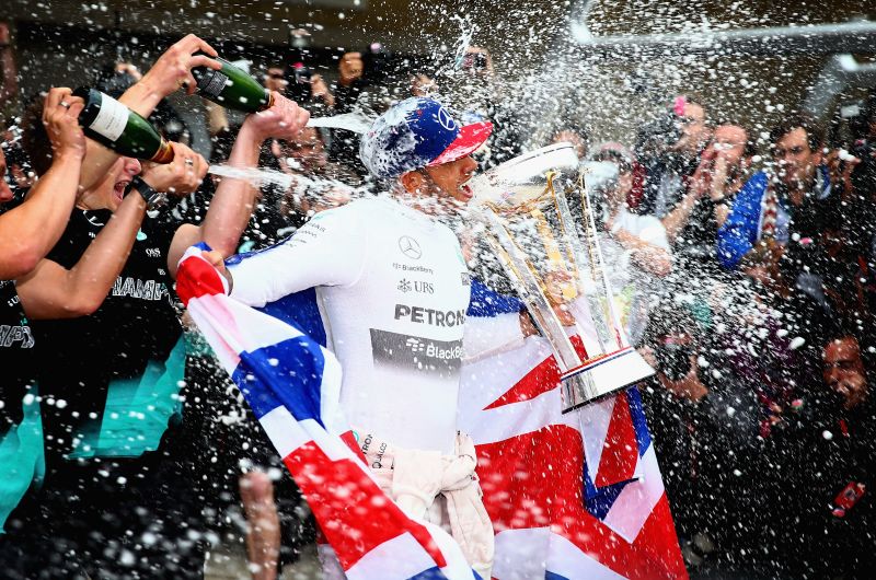 The Power Of 10 -- How Lewis Hamilton Won World Title | CNN