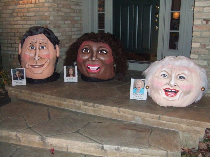 Jon Stewart, Oprah and Betty White weigh in at 170, 198 and 150 pounds, respectively, on Paras' front porch in 2010.