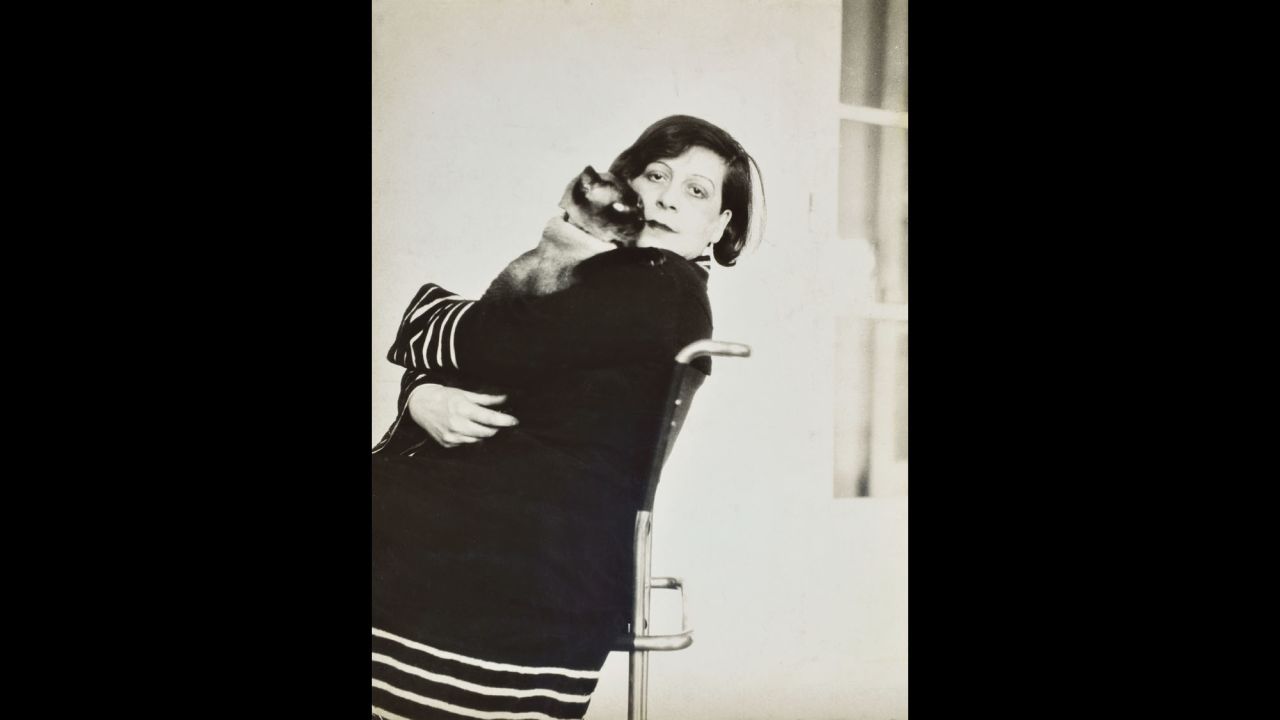The Surrealists apparently had a thing for cats. (Besides Cahun, Frida Kahlo, Marcel Duchamp and Salvador Dali liked felines.) Florence Henri, whose offbeat photography has been compared to her contemporary Man Ray, fit right in, as you can tell from the furball in her arms in this photograph.