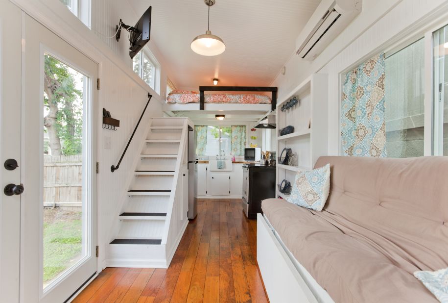 This light and airy tiny home in Nashville sleeps four and has a full kitchen. The house <a href="https://www.airbnb.com/rooms/3207994" target="_blank" target="_blank">rents for $119 per night</a>.