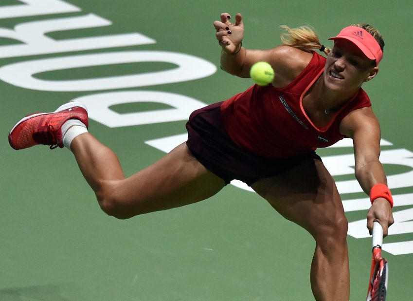 Sixth seed Kerber, who would have reached the semis with victory over Muguruza, faces Safarova in her closing match.