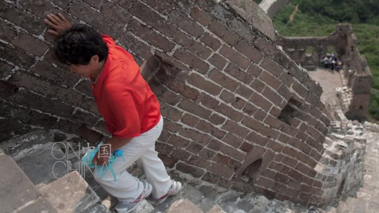 The Great Wall of China's disappearance Lu Stout intv_00003117.jpg