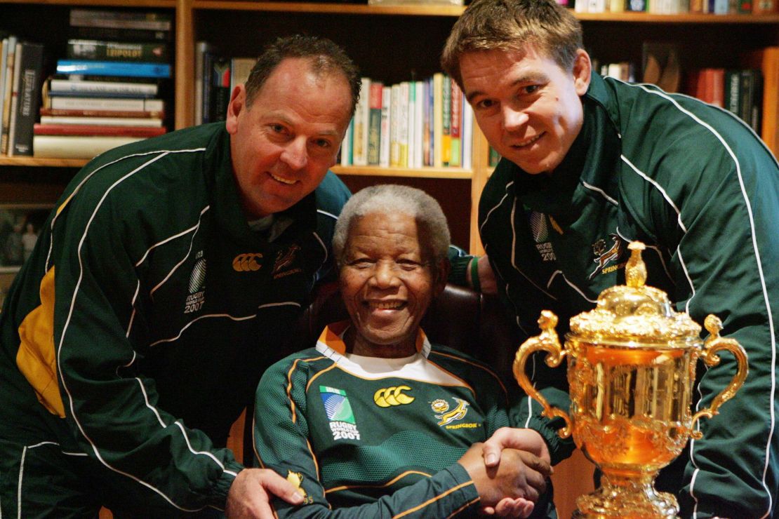 Smit with former South Africa president Nelson Mandela and his 2007 coach Jake White.
