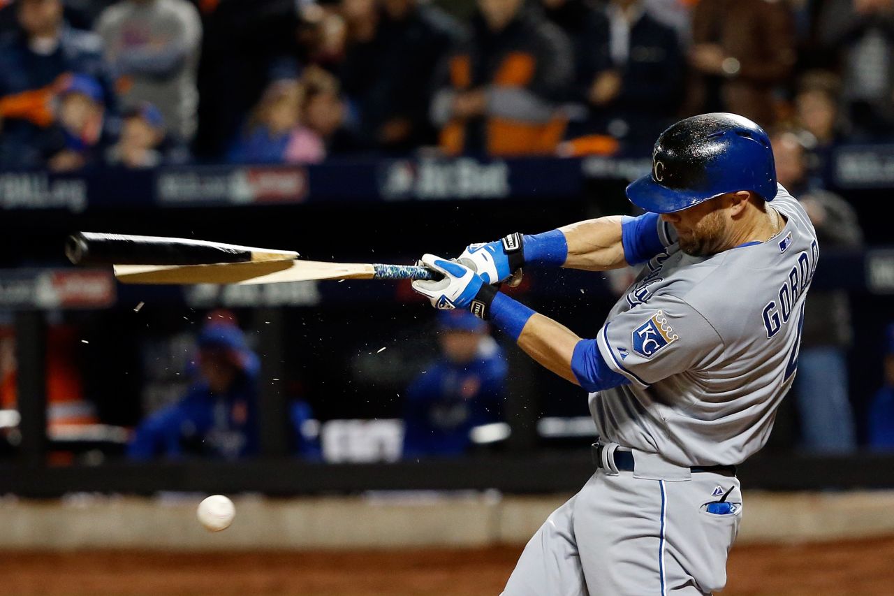 Alex Gordon of the Royals breaks his bat in the second inning of Game 4.