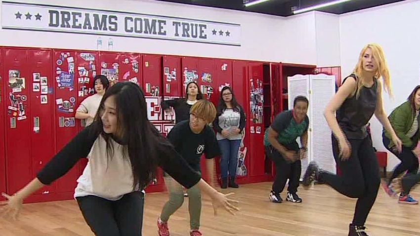 south korea new dance craze novak pkg_00003819.jpg