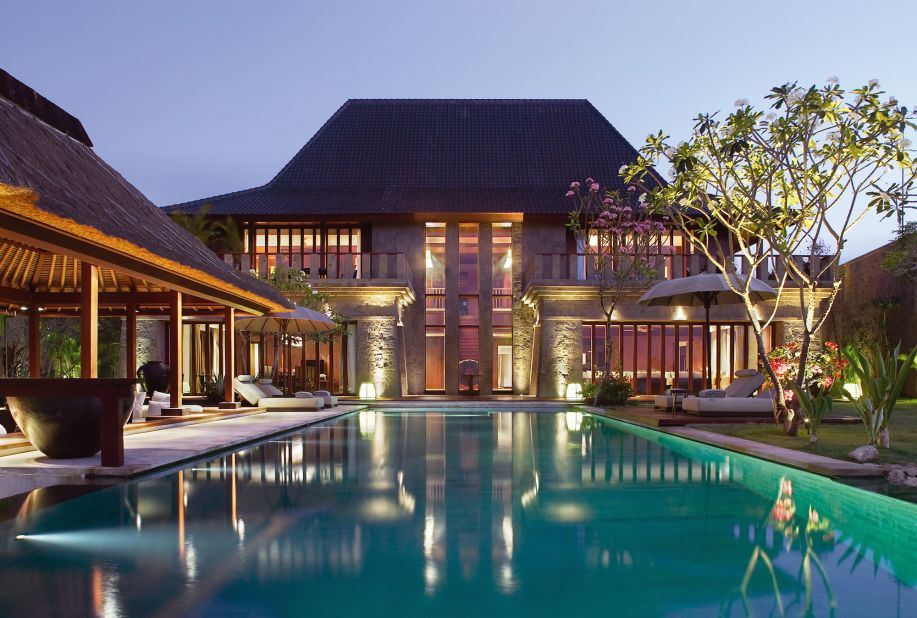 Each Bulgari mansion is surrounded by 4,000 square meters of tropical manicured gardens, has multiple outdoor dining and lounge options plus a 25-meter infinity-edge pool. 