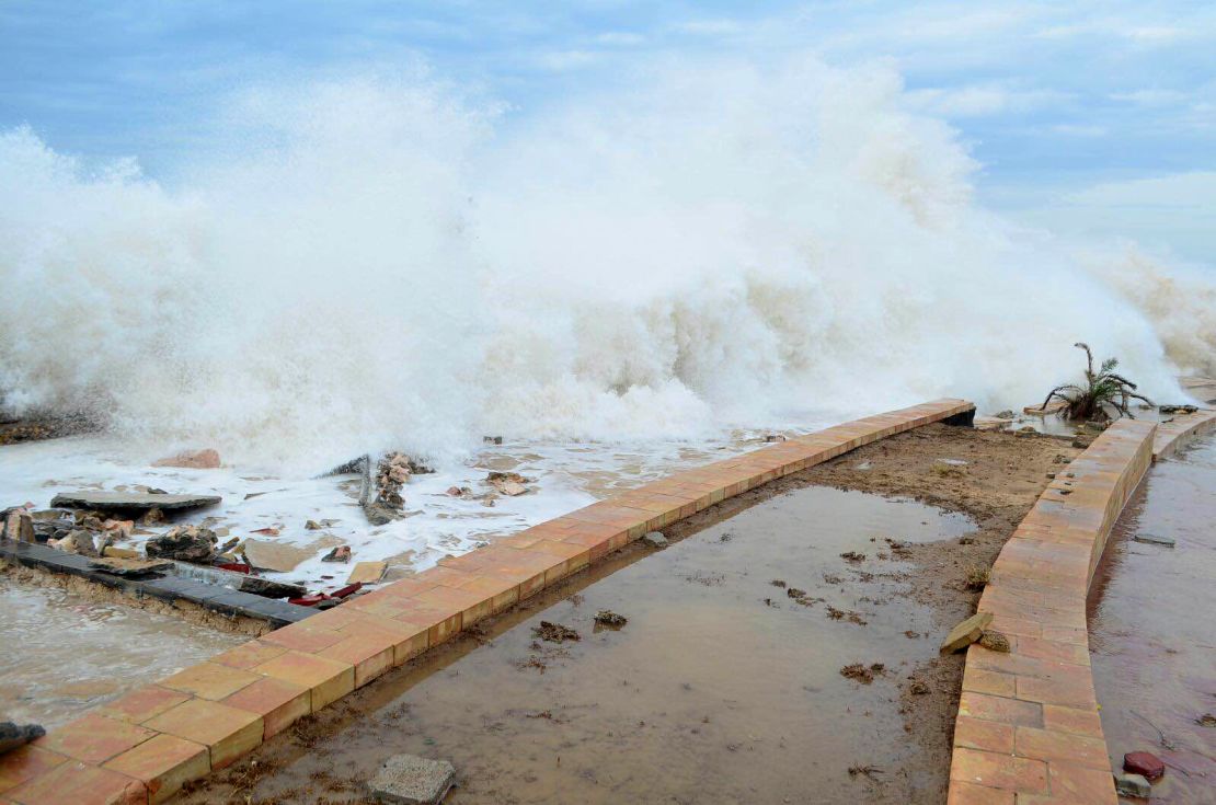 Tropical Cyclone Chapala batters Mukalla, Yemen, on Monday, November 2, 2015.