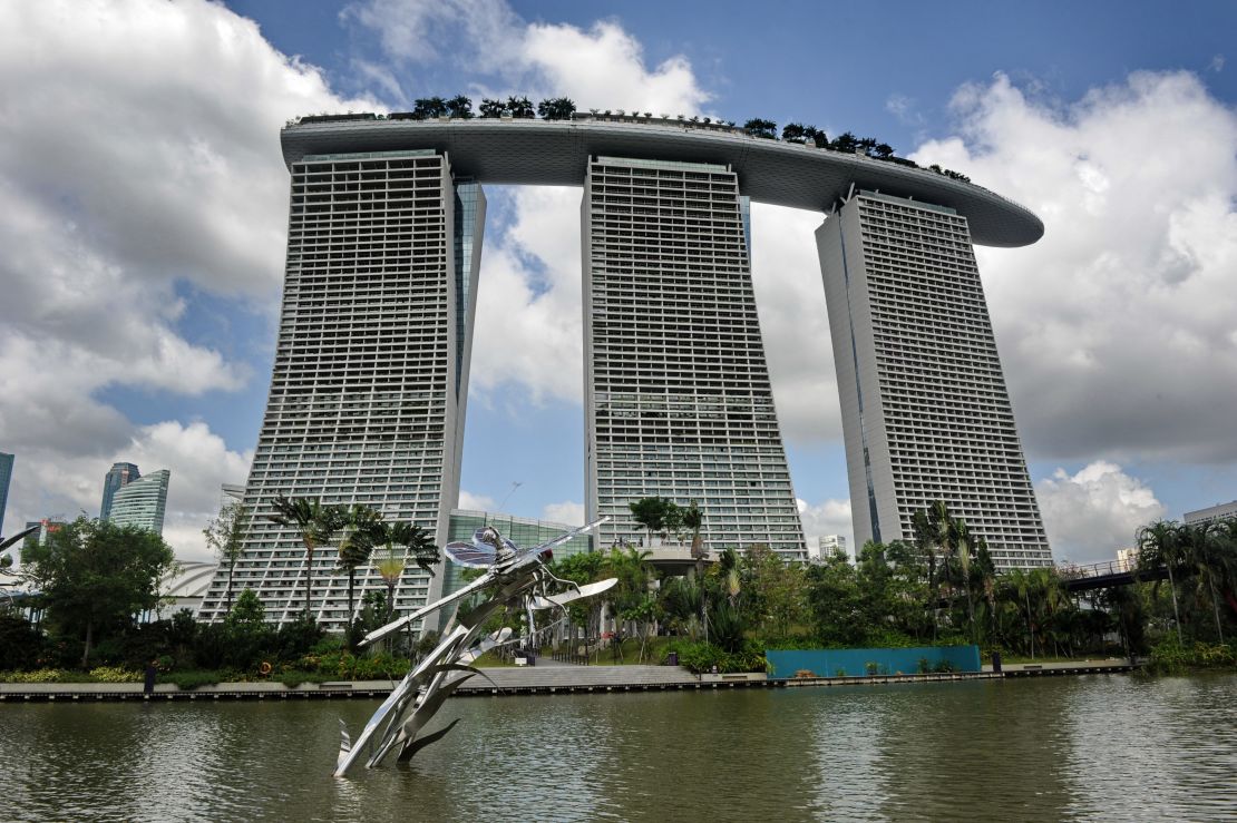 Marina Bay Sands, Singapore, designed by architect Moshe Safdie 