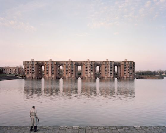 Jacques, 82, Le Viaduc et les Arcades du Lac, Montigny-le-Bretonneux, 2015