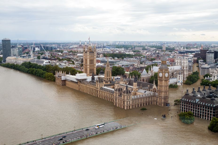 And here's how the Houses of Parliament could look if temperatures rise by four degrees Celsius.