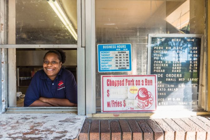 Donetta Bethune is the granddaughter of Brenda's Bar-B-Q founders. Located in Montgomery, Brenda's is also a member of the Alabama Barbecue Hall of Fame.