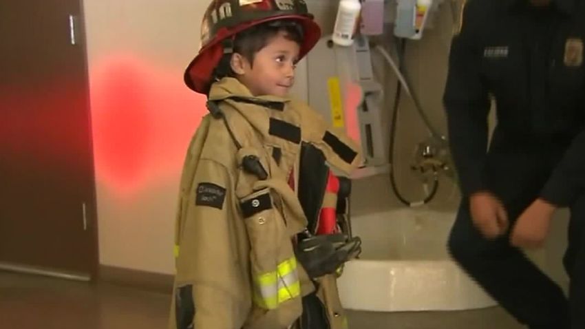 5-year-old saves family from house fire _00005504.jpg