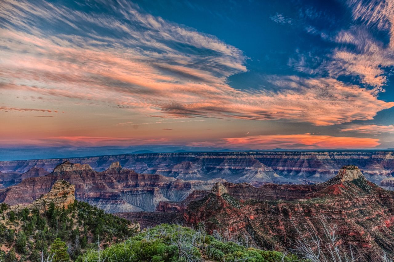 On the North Rim of the Grand Canyon, the Widforss Trail is a few miles longer than the Cape Final Trail and leads to an equally beautiful viewpoint along the canyon rim. This trail is perfect for a flat but longer day hike or a short backpack trip to take in the sunset and sunrise over the canyon.