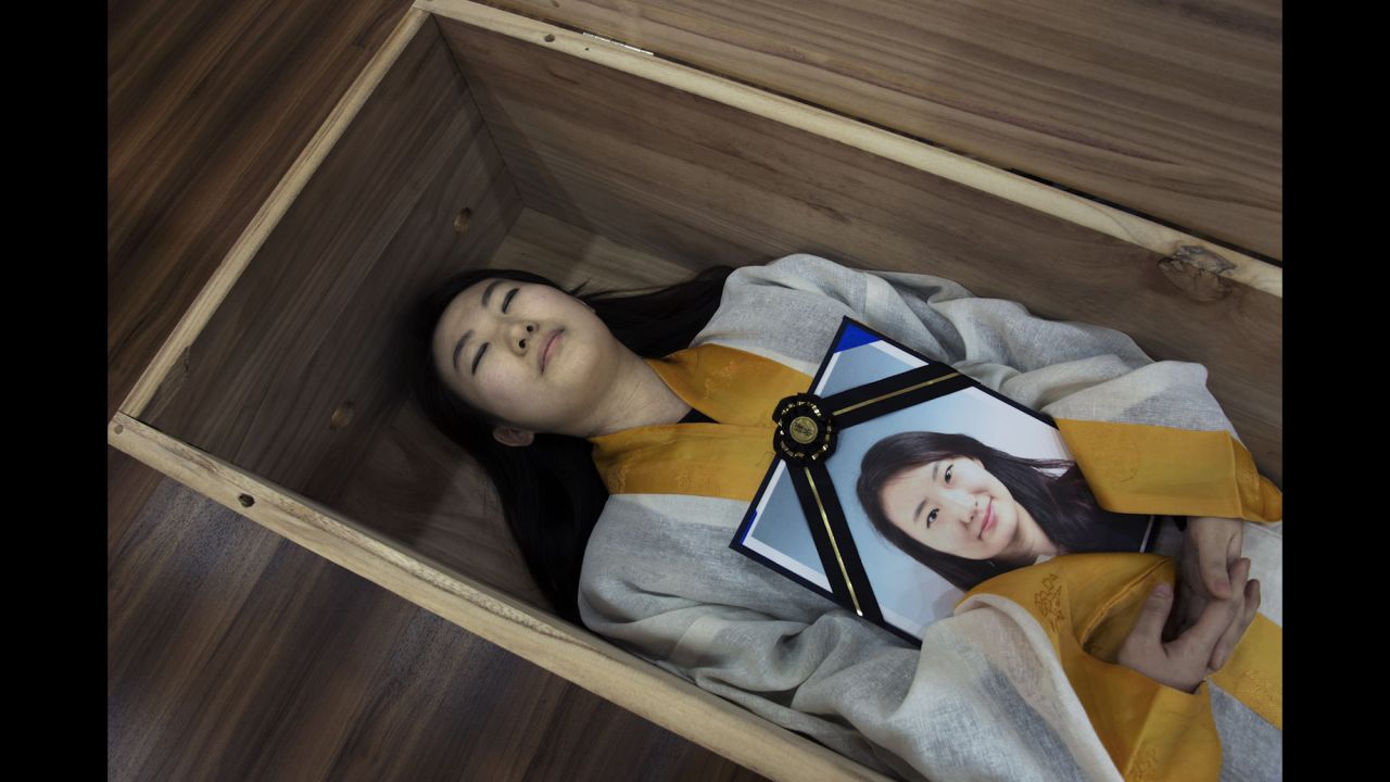 When the coffins were reopened, the reactions varied, Huguier said. Some people cried from claustrophobia; others were asleep. Some seemed lighter and happier. Some took selfies.