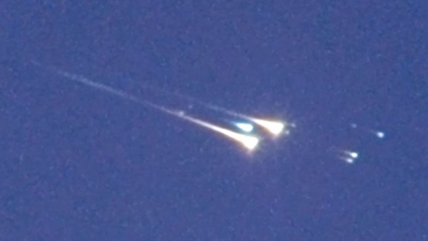 space junk WT1190F entry atmosphere video orig vstop_00002021.jpg