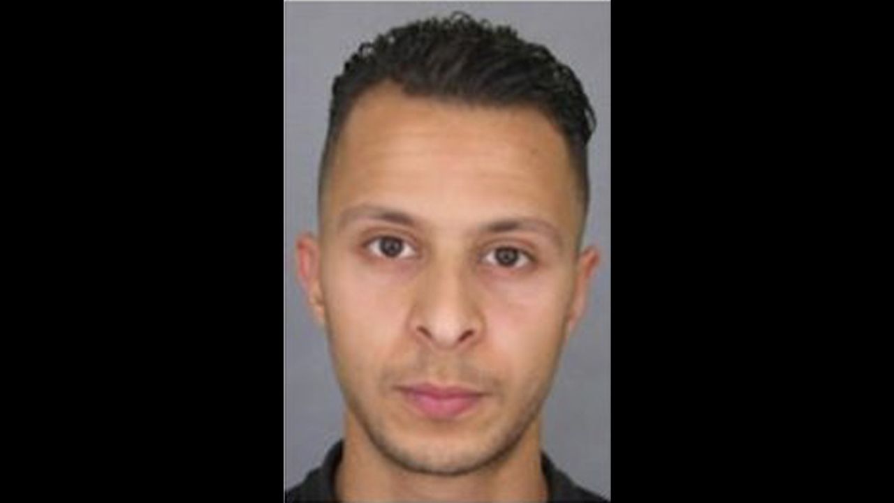 Police Nationale has just issued this arrest warrant for Salah Abdeslam, suspected of being involved in the Paris attacks.