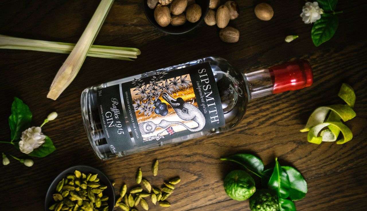 Paying tribute to the hotel's location, and Sir Stamford Raffles, Raffles 2015 gin is infused with Southeast Asian flavors including juniper, coriander, cinnamon, pomelo, lemongrass, jasmine, nutmeg, mace and clove. 
