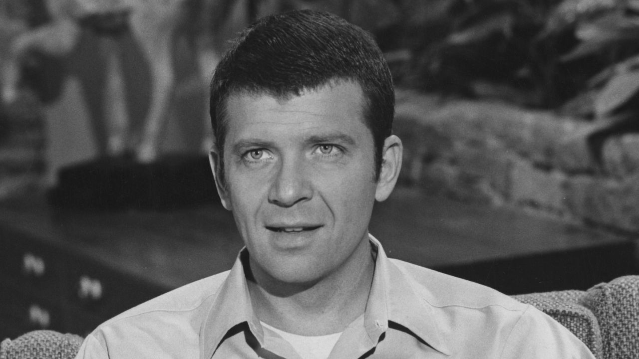 Actor Robert Reed, who starred as father Mike Brady in "The Brady Bunch," <a href="http://abcnews.go.com/2020/story?id=132724&page=1" target="_blank" target="_blank">never came out as gay or HIV-positive in his lifetime</a>. After he died of cancer in 1992, <a href="http://www.nytimes.com/1992/05/20/us/hiv-contributed-to-death-of-robert-reed-doctor-says.html" target="_blank" target="_blank">his death certificate included HIV as a contributing factor.</a>