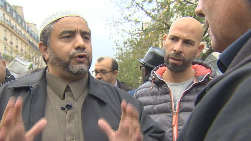 paris muslims denounce terror attacks_00004822.jpg