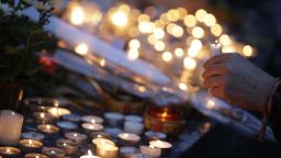 candles place de la republique