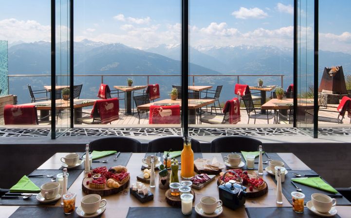 It's breakfast time -- and this is the stunning view from the restaurant at <a href="index.php?page=&url=http%3A%2F%2Fwww.chetzeron.ch%2Fen%2F" target="_blank" target="_blank">Hotel Chetzeron</a>, atop the ski slopes in Crans-Montana, Switzerland.
