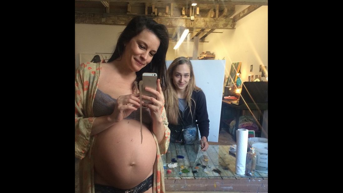 Actress Liv Tyler is about to have her belly painted <a href="https://instagram.com/p/xsASsxQQRP/?hl=en" target="_blank" target="_blank">in this selfie she took</a> on Saturday, January 10.
